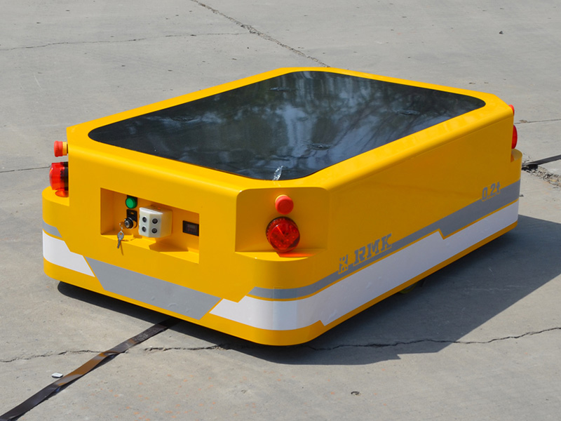 Avtomatizirani robot za prenos košarice AGV