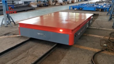 Voziček za prenos železnic