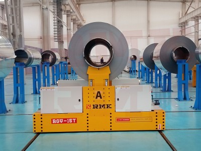 Tuljava avtomatizirana vozička za prenos tirnic